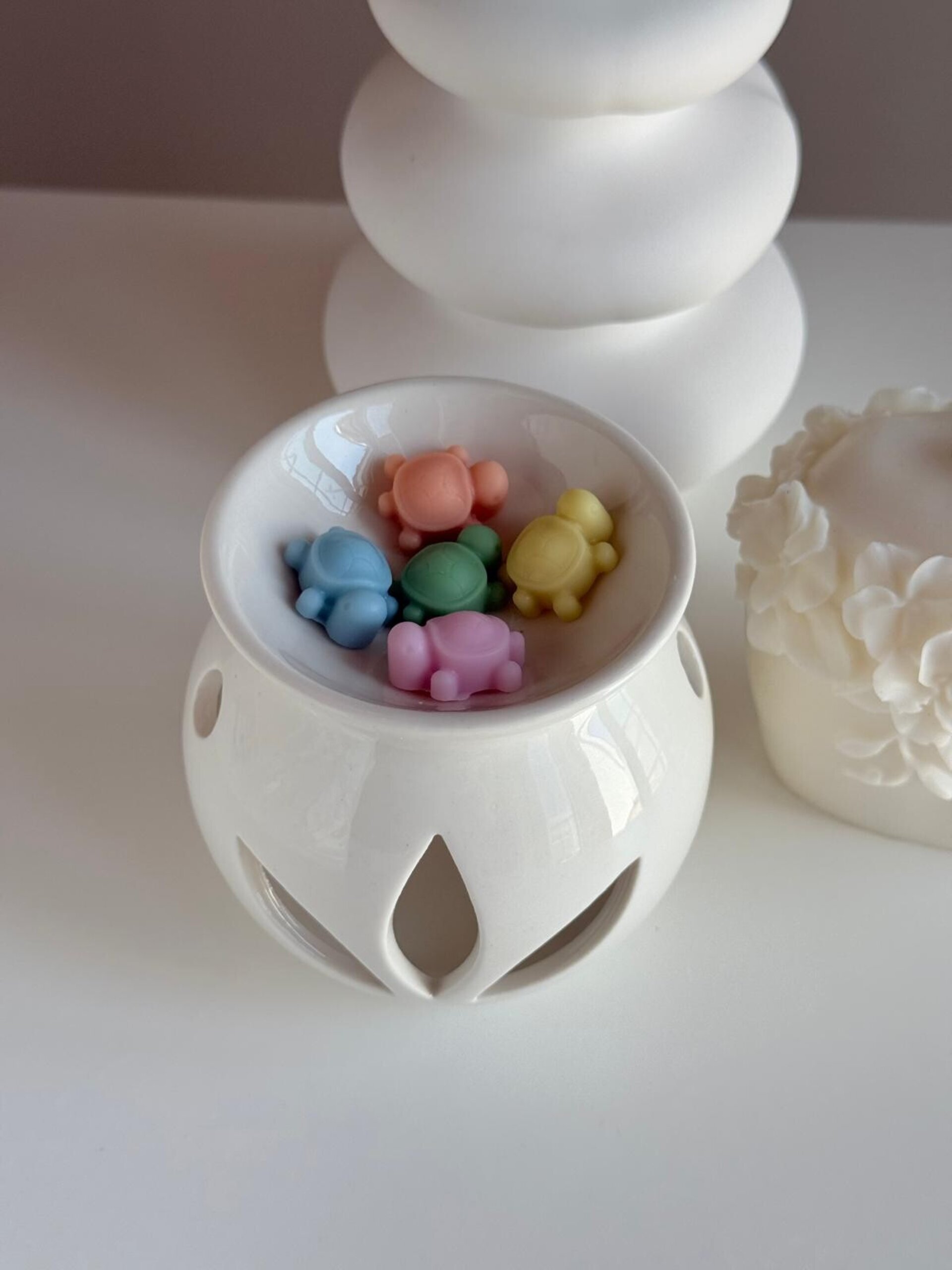 Quemador de cerámica blanco para wax melts  – Diseño calado - 3