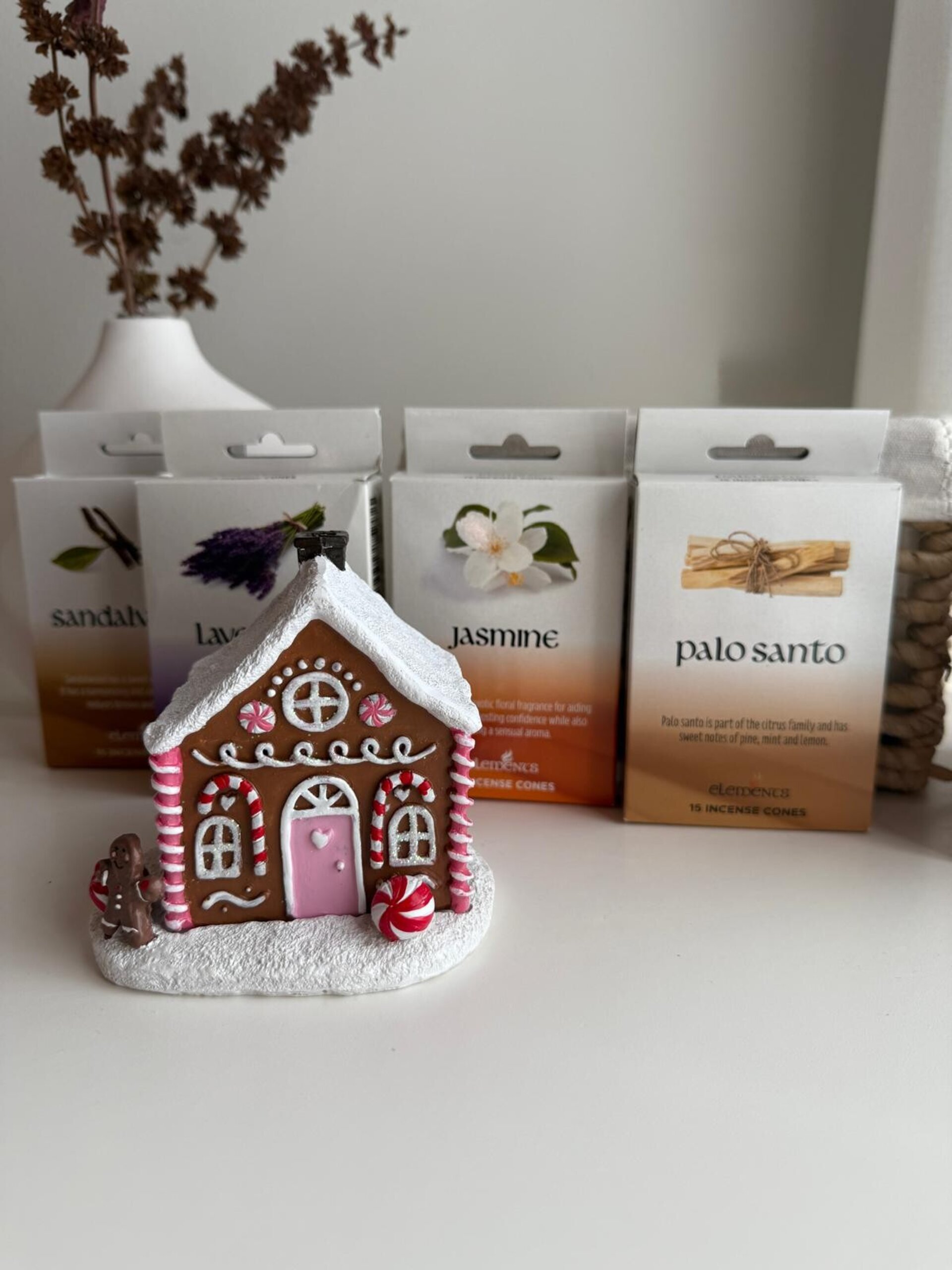 Quemador de incienso Casa de Jengibre + Caja de incienso en forma de conos - 4