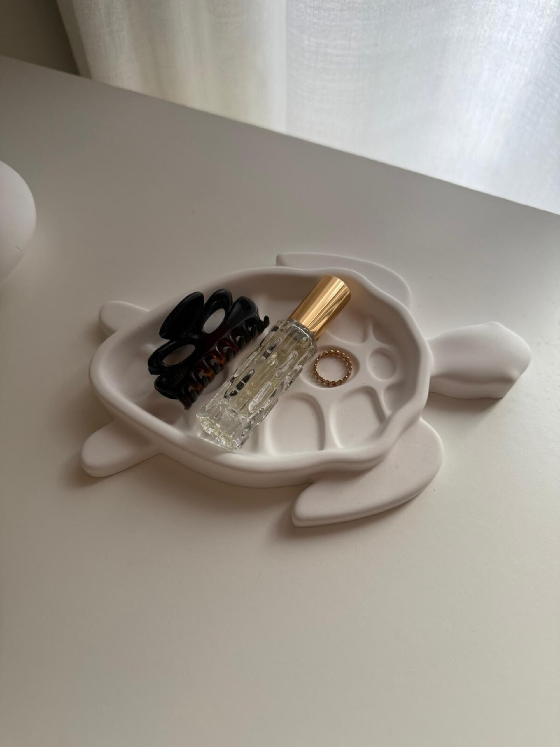 Bandeja Tortuga Decorativa – Joyero Original en Color Blanco - 2