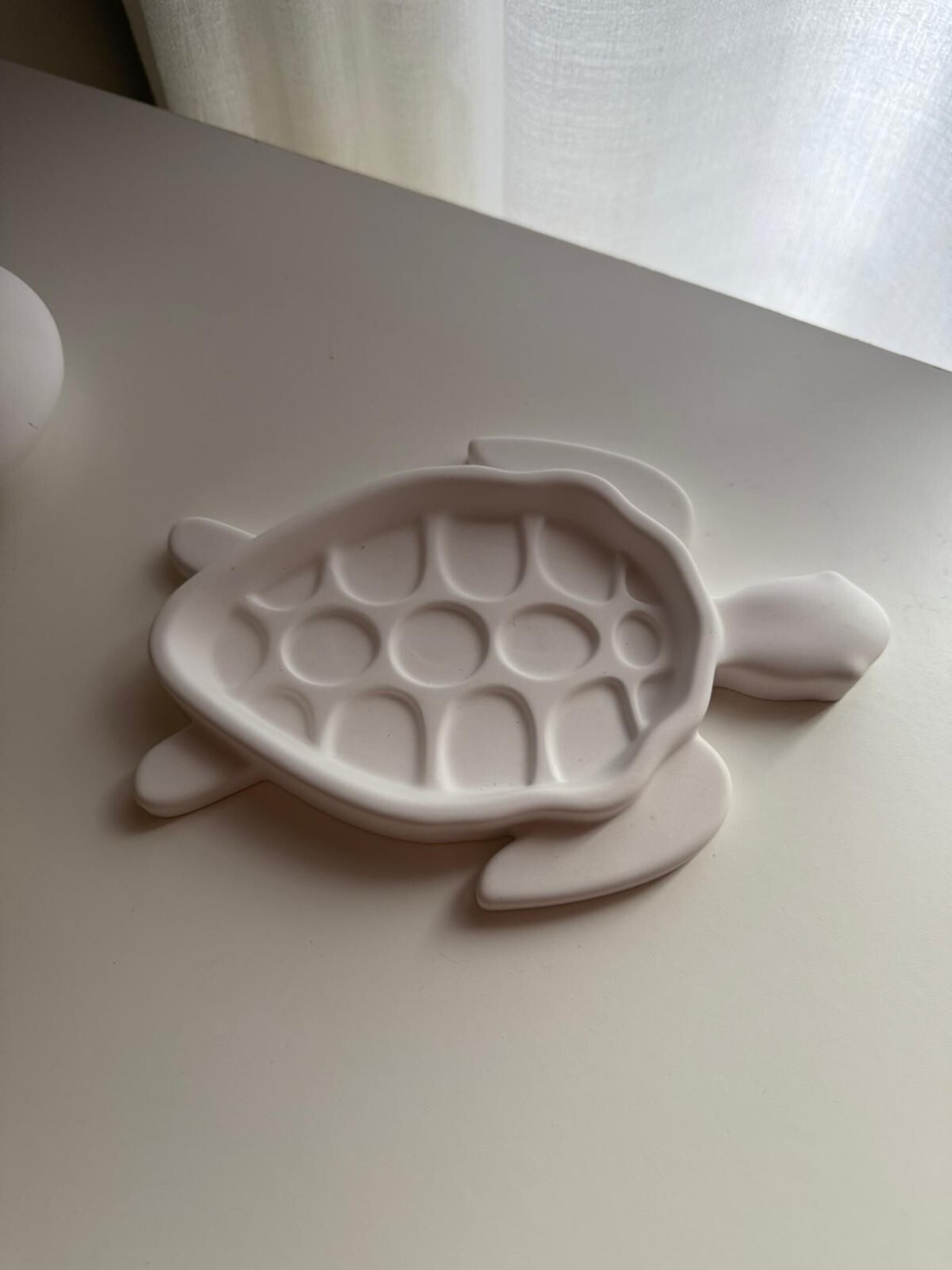 Bandeja Tortuga Decorativa – Joyero Original en Color Blanco - 3