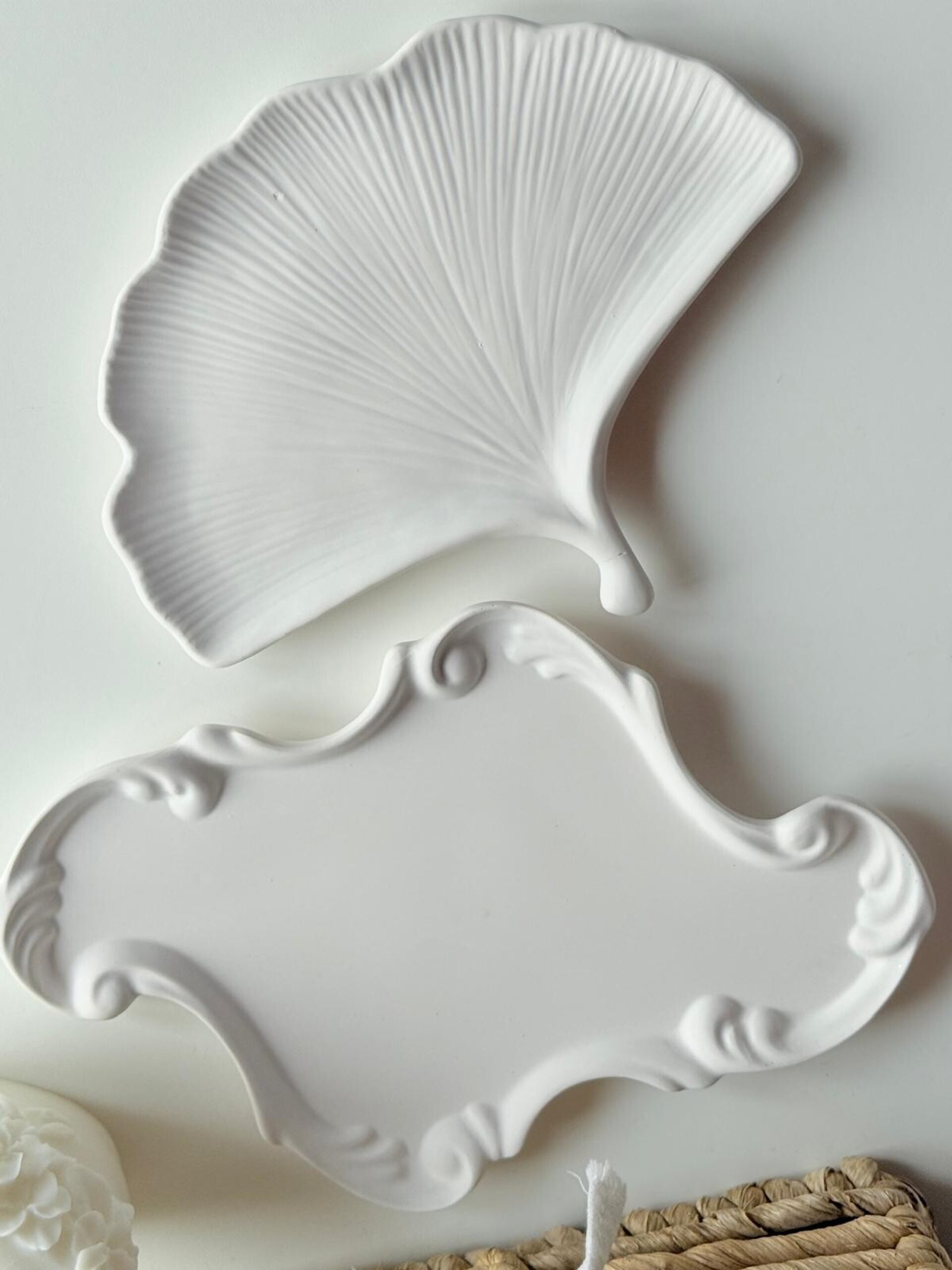 Bandeja artesanal con forma de hoja de ginkgo – Plato para joyas, decoración - 5
