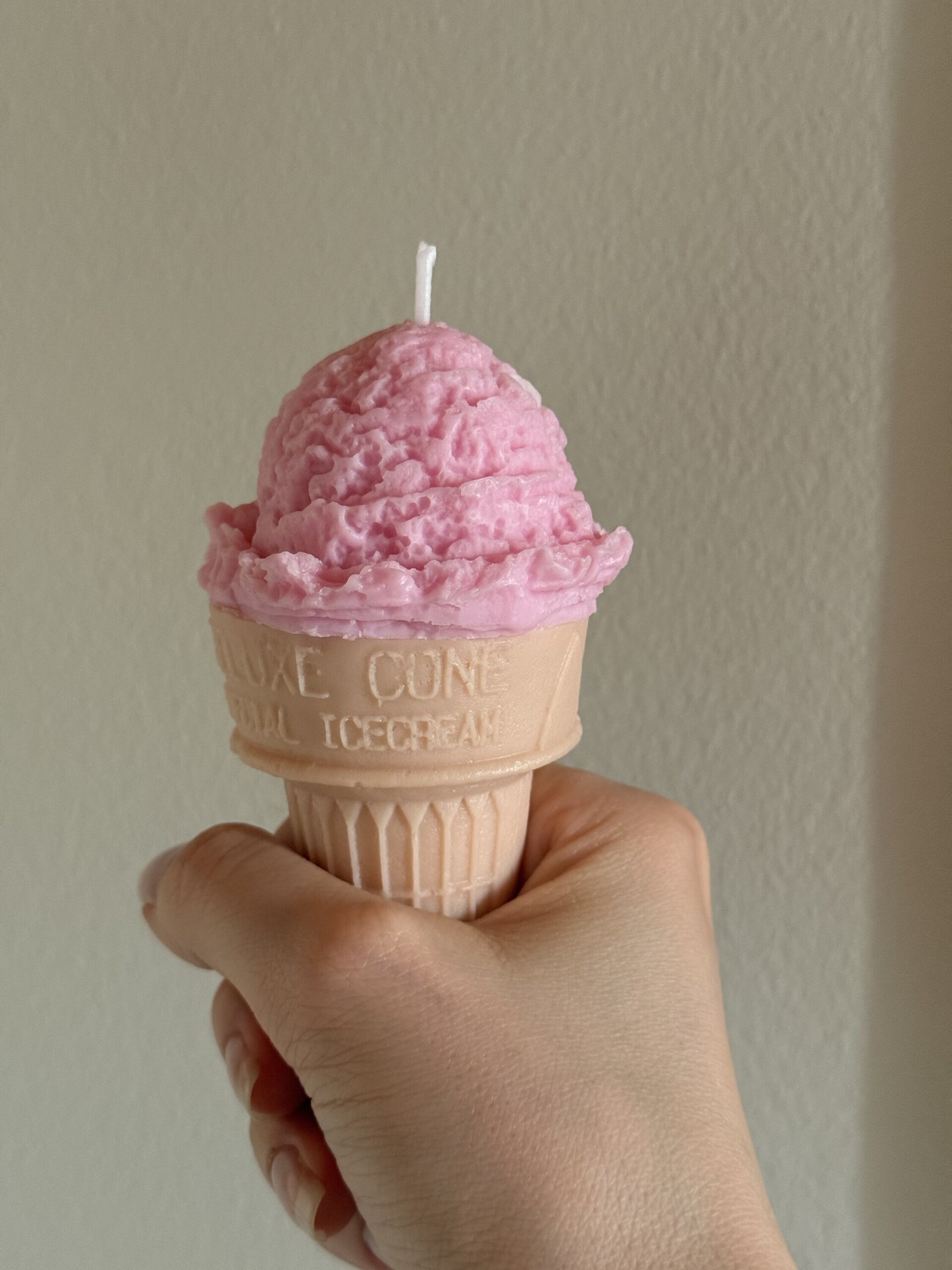 Vela con forma de helado – Cucurucho con bola de fresa - 1