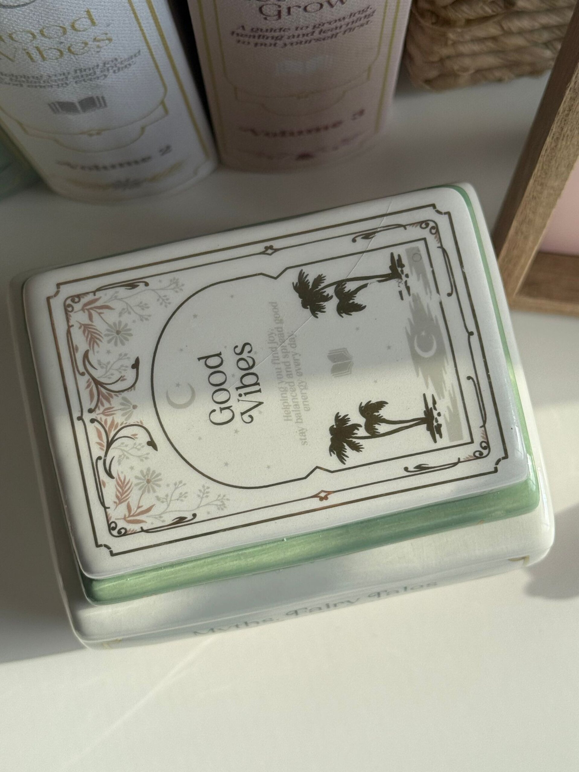 Quemador Biblioteca de Ensueño - Tara Tapa Grave - 2