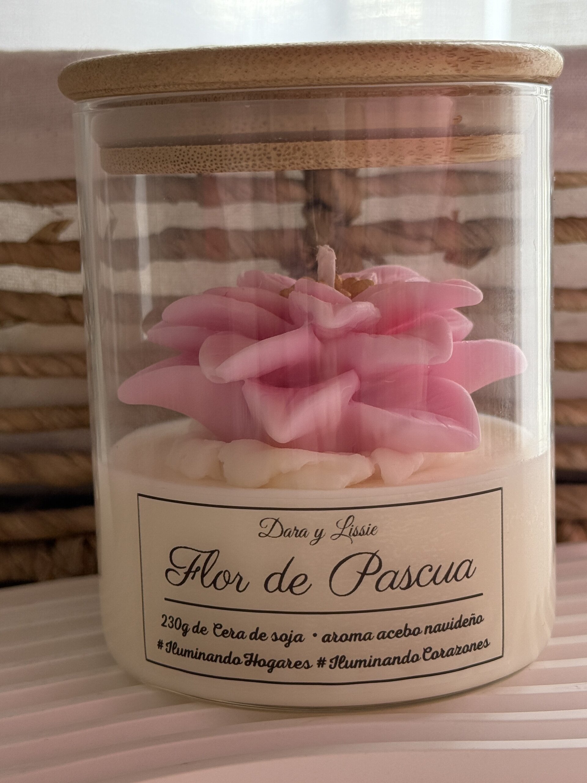 Vela de Navidad Flor de Pascua · Edición Limitada | Aroma Acebo Navideño - 4